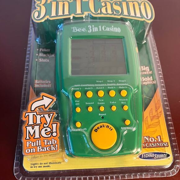 Vintage Bee 3-in-1 Casino Handheld Game Poker Blackjack Slots New Sealed - Picture 5 of 7